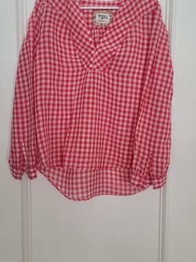 (Anthropologie) HOLDING HORSES Pink and White Gingham V-Neck Blouse